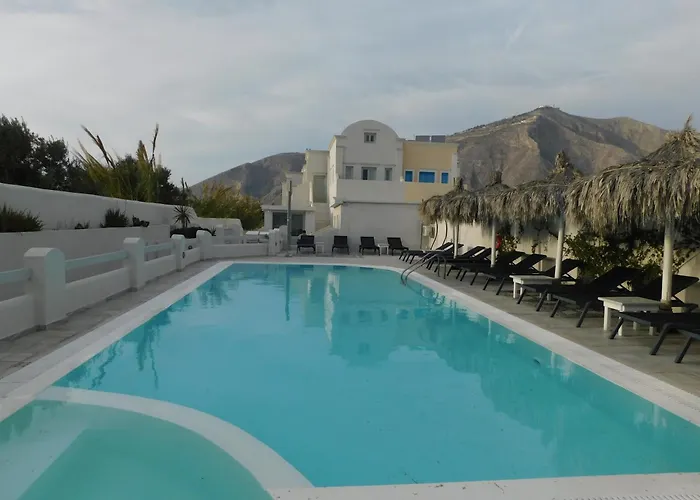 Bed & Breakfast Design Centro Perissa (Santorini)