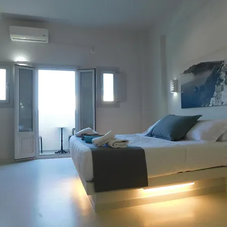 Design Centro Suites- Front Bed & Breakfast Perissa (Santorini)