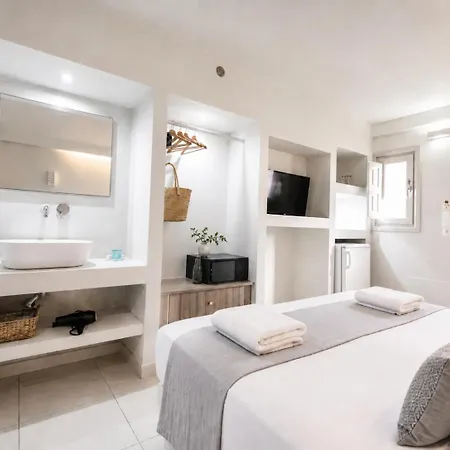 Design Centro Suites- Front Bed & Breakfast 3*