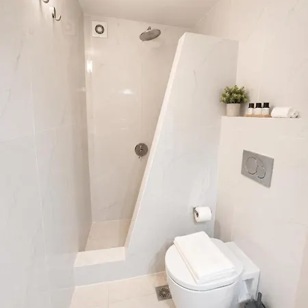 Design Centro Suites- Front Bed & Breakfast 3*