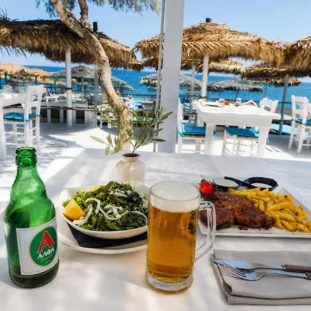 Bed & Breakfast Design Centro Suites- Front Perissa (Santorini)